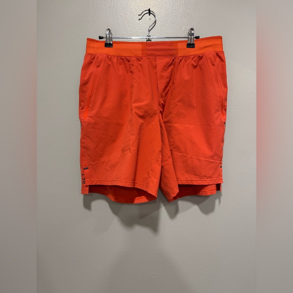 Lululemon License to Train Linerless Short 7" Size Large